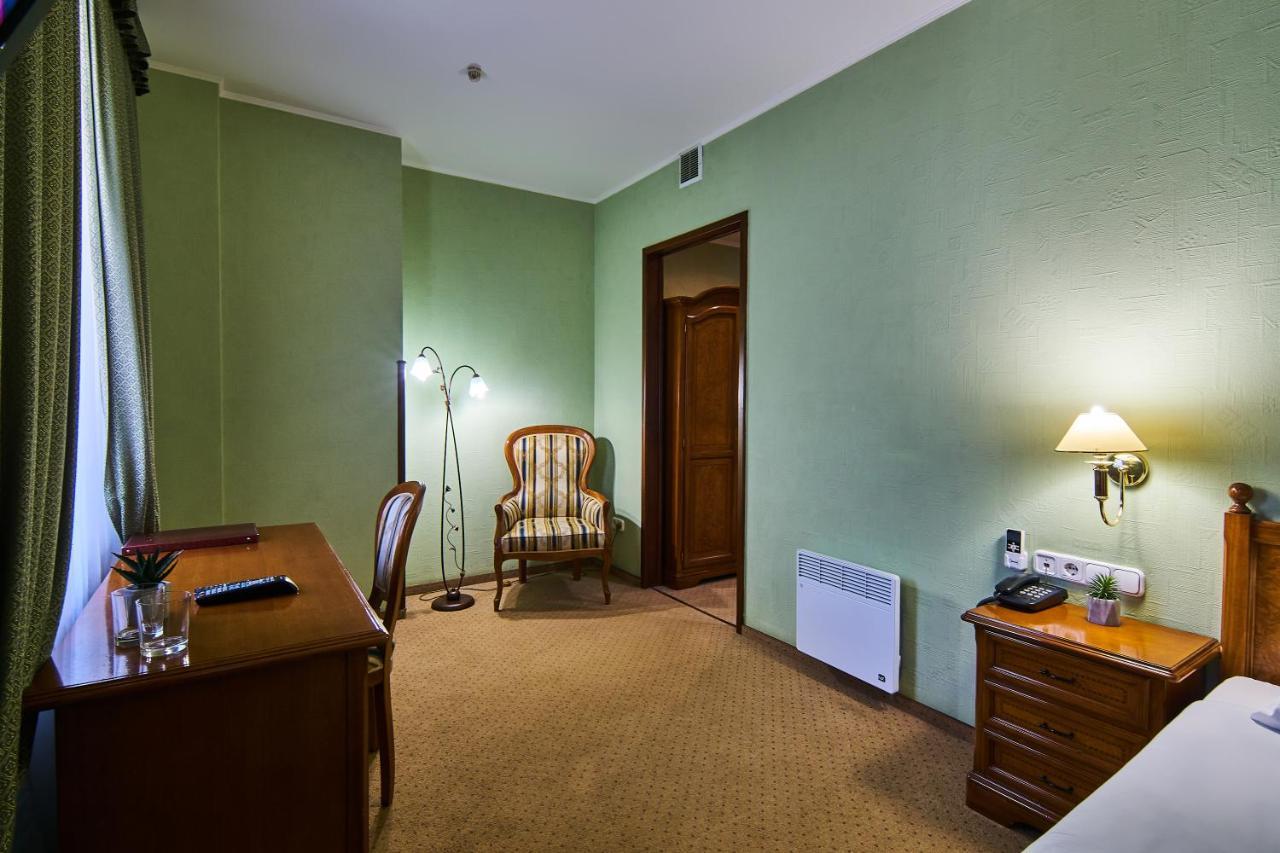 Art Hotel Academy Dnipro Ngoại thất bức ảnh