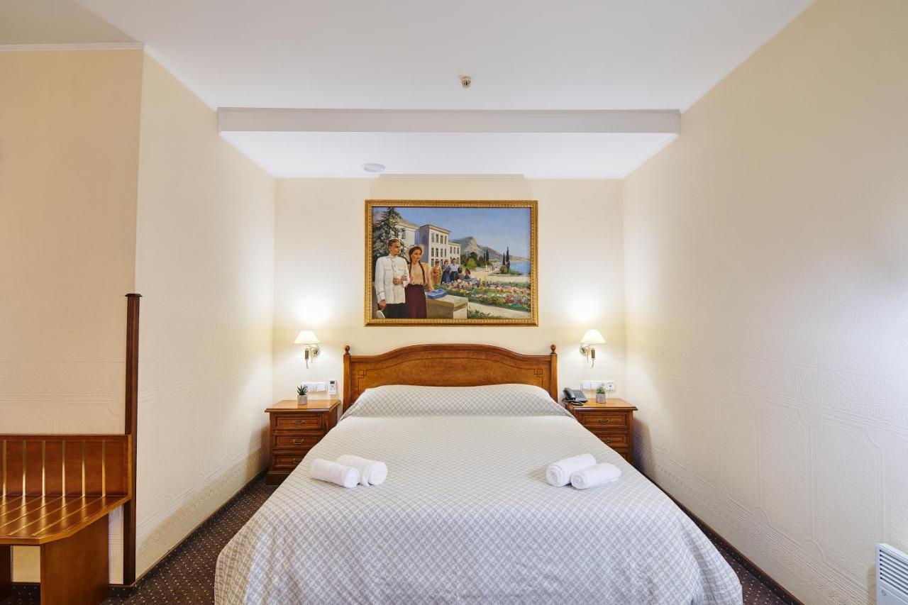 Art Hotel Academy Dnipro Ngoại thất bức ảnh
