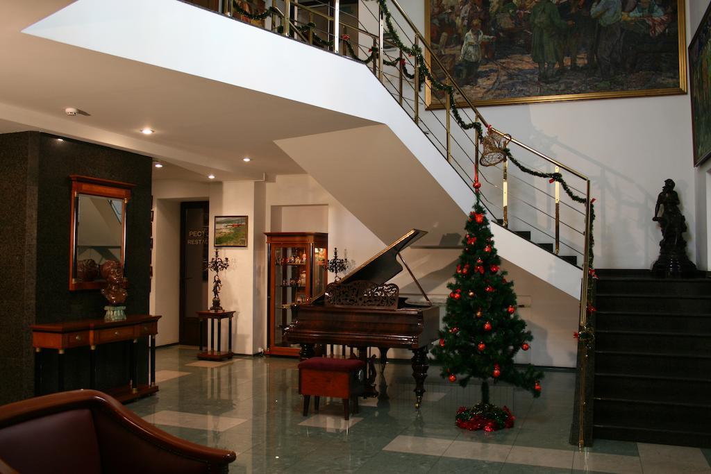 Art Hotel Academy Dnipro Ngoại thất bức ảnh