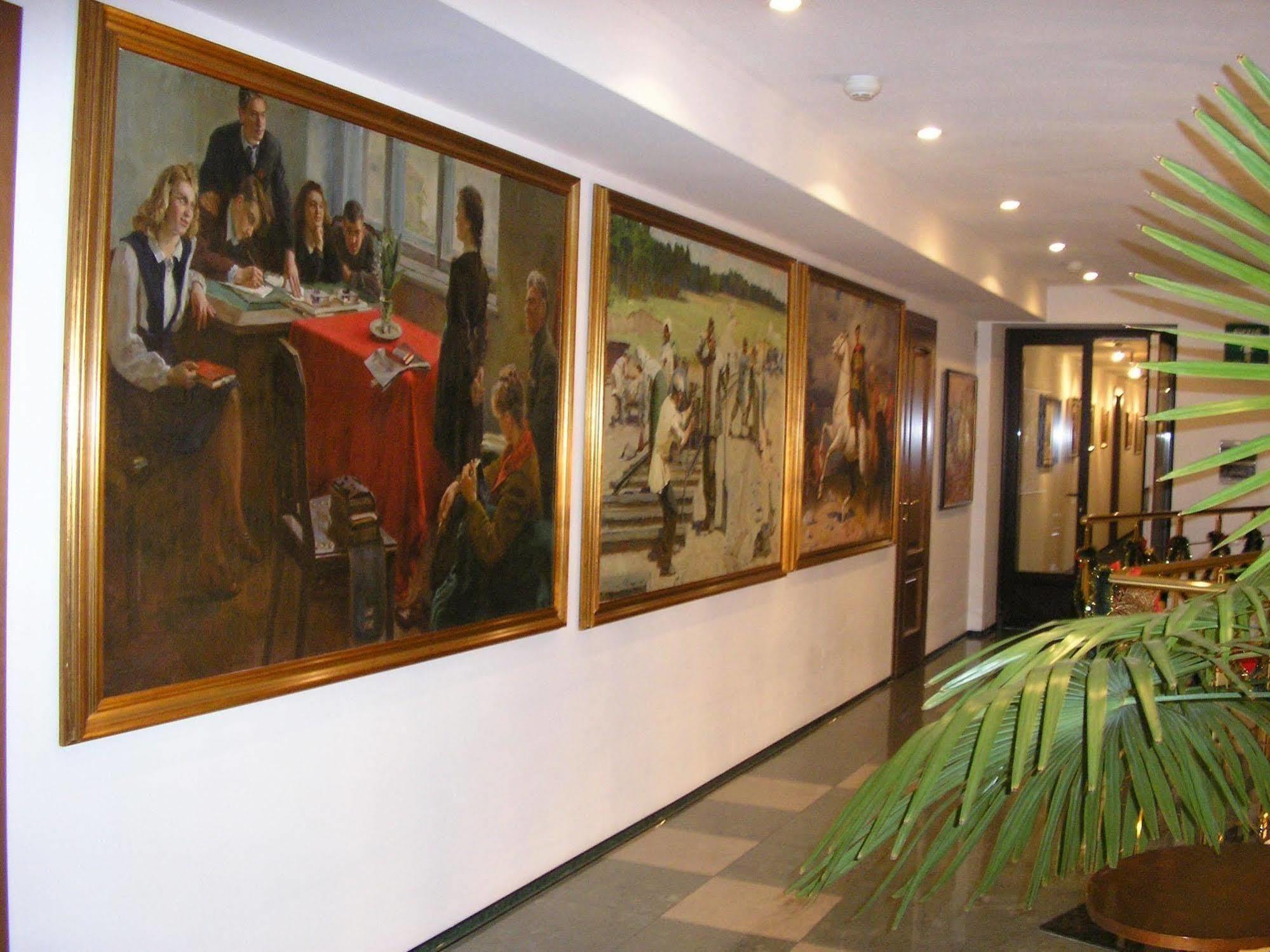 Art Hotel Academy Dnipro Ngoại thất bức ảnh